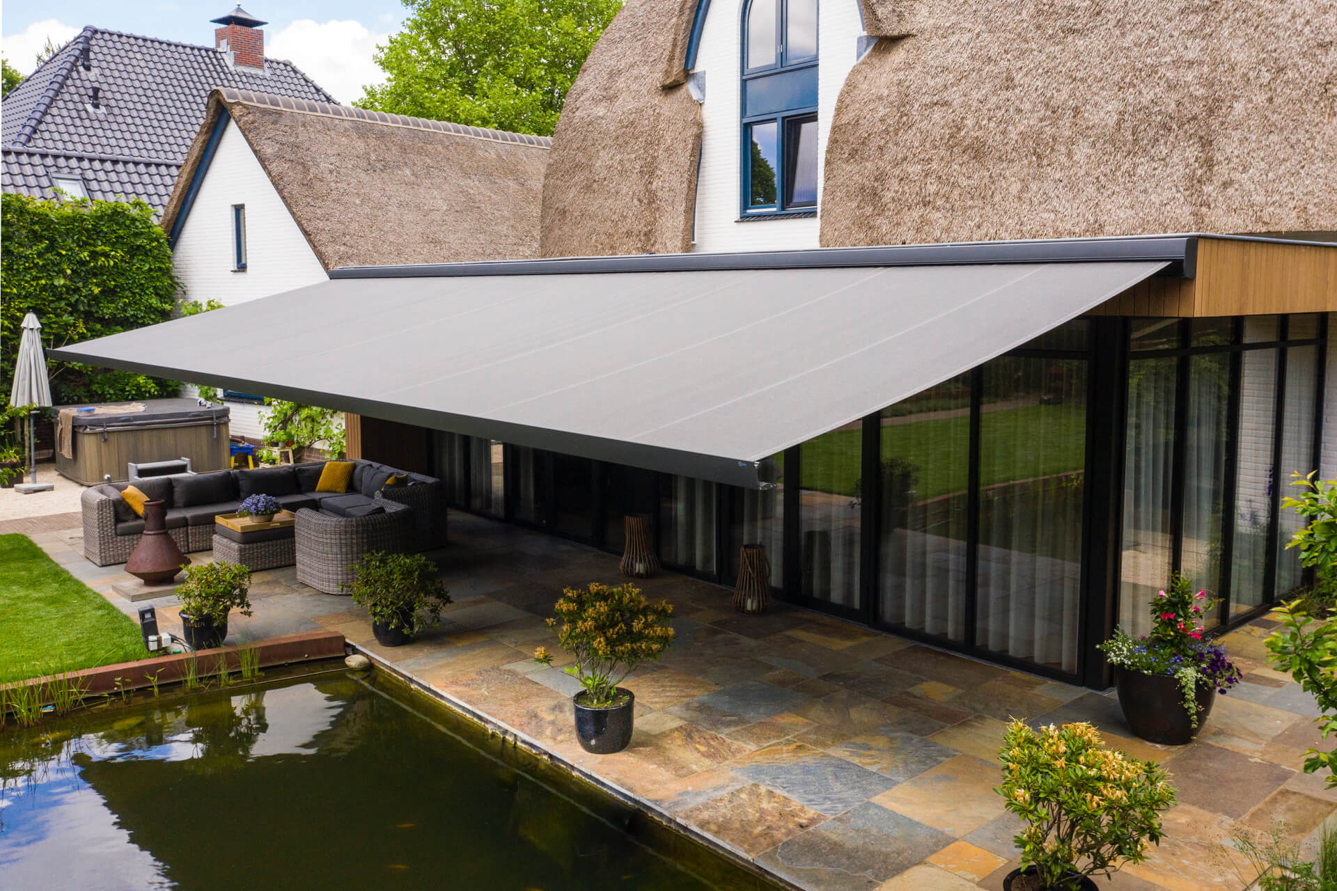 Knikarmscherm Bastasol Zonwering Outdoor Living Terrasscherm Knikarmscherm Bastasol Zonwering Outdoor Living Terrasscherm